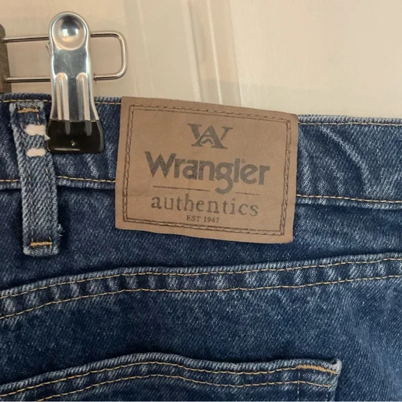 Wrangler Authentics Blue Men Jeans Size 50x30 plus oversized denim - Picture 7 of 8